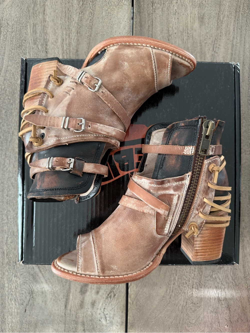 Freebird “Carterr” Boots / Taupe / Sz 8 - Picture 5 of 16